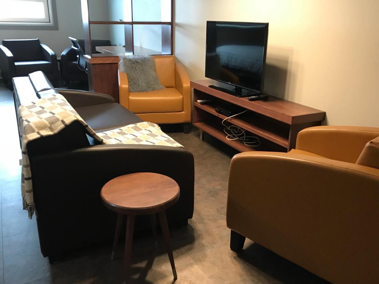 Motel Le Martinet La Pocatiere Bagian luar foto